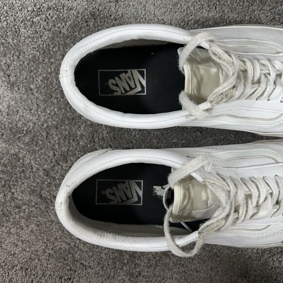 Vans Classic Old Skool Mens Size 11 All White Leather Athletic Skate Shoes Used main image 4
